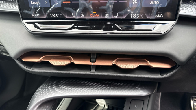 CUPRA Terramar 1.5 eTSI 150 V2 5dr DSG Petrol Hatchback - Image 13